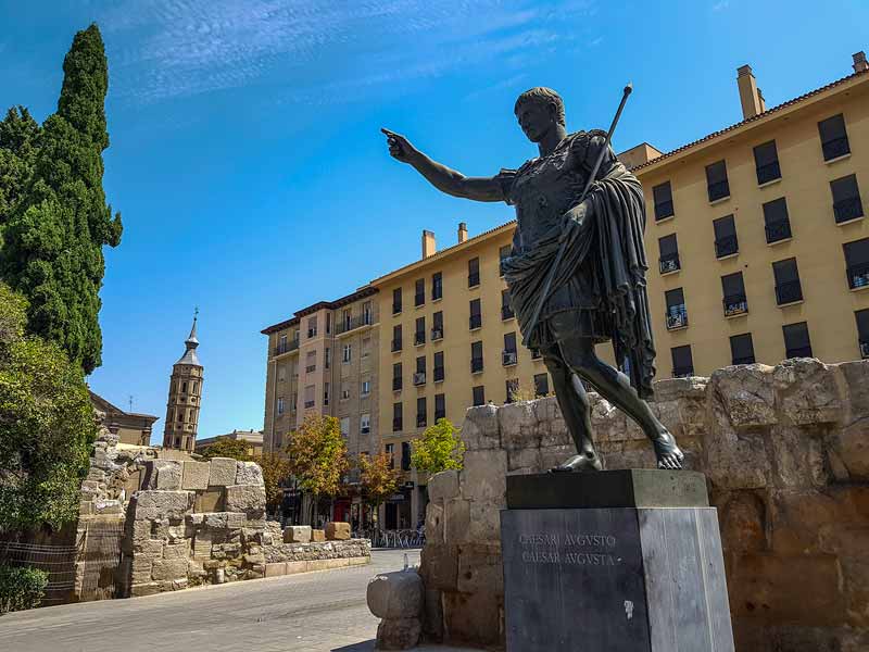 Visita Guiada. Tour Histórico Financiero en Zaragoza