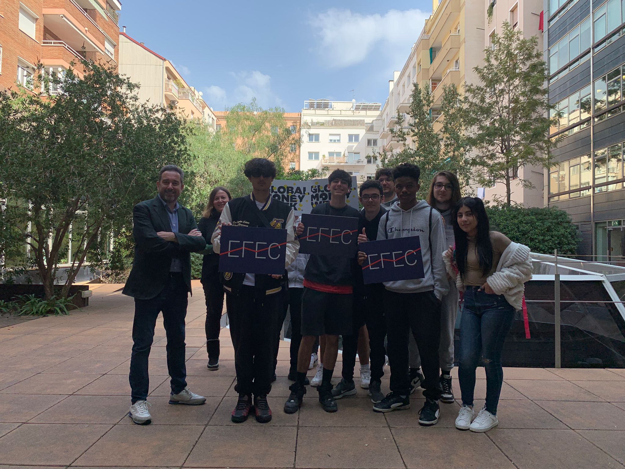 Taller sobre los riesgos de las criptomonedas