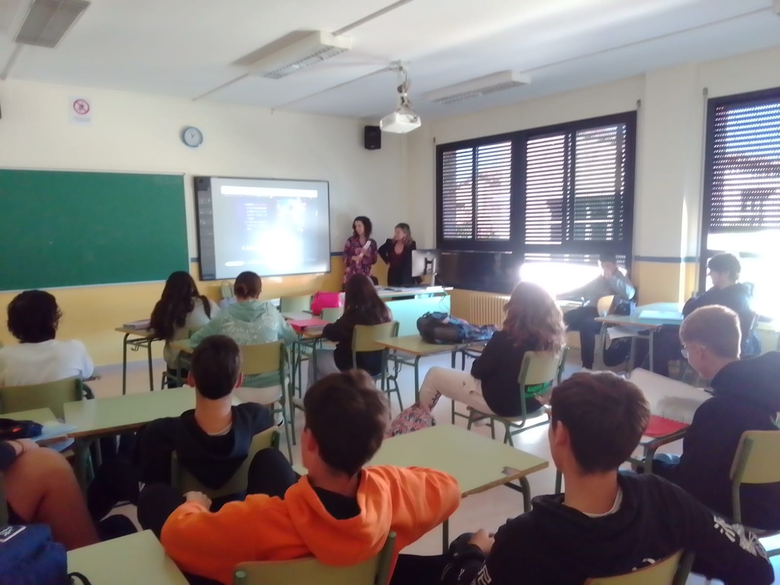 Taller Maneja tu dinero, controla tu futuro.